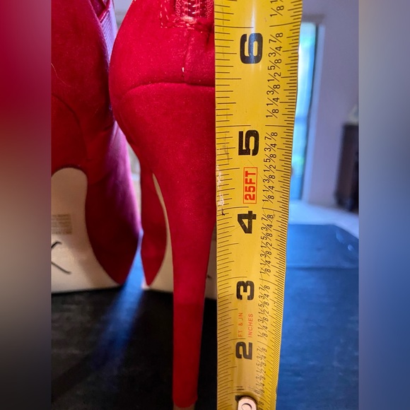 ♥️ VICTORIA’S SECRET COLIN STUART RED ANKLE BOOTS ♥️ NEW — SIZE 9 - Picture 11 of 17